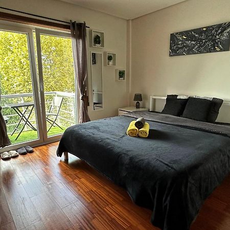 Modern Private Suite With Balcony & Bathroom - King And Queen Beds บีลาโนวาเดกายา ภายนอก รูปภาพ